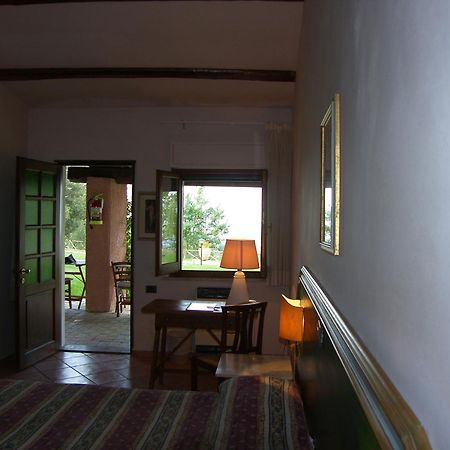 Il Poggio Dei Pettirossi Guest House Bevagna Exterior photo