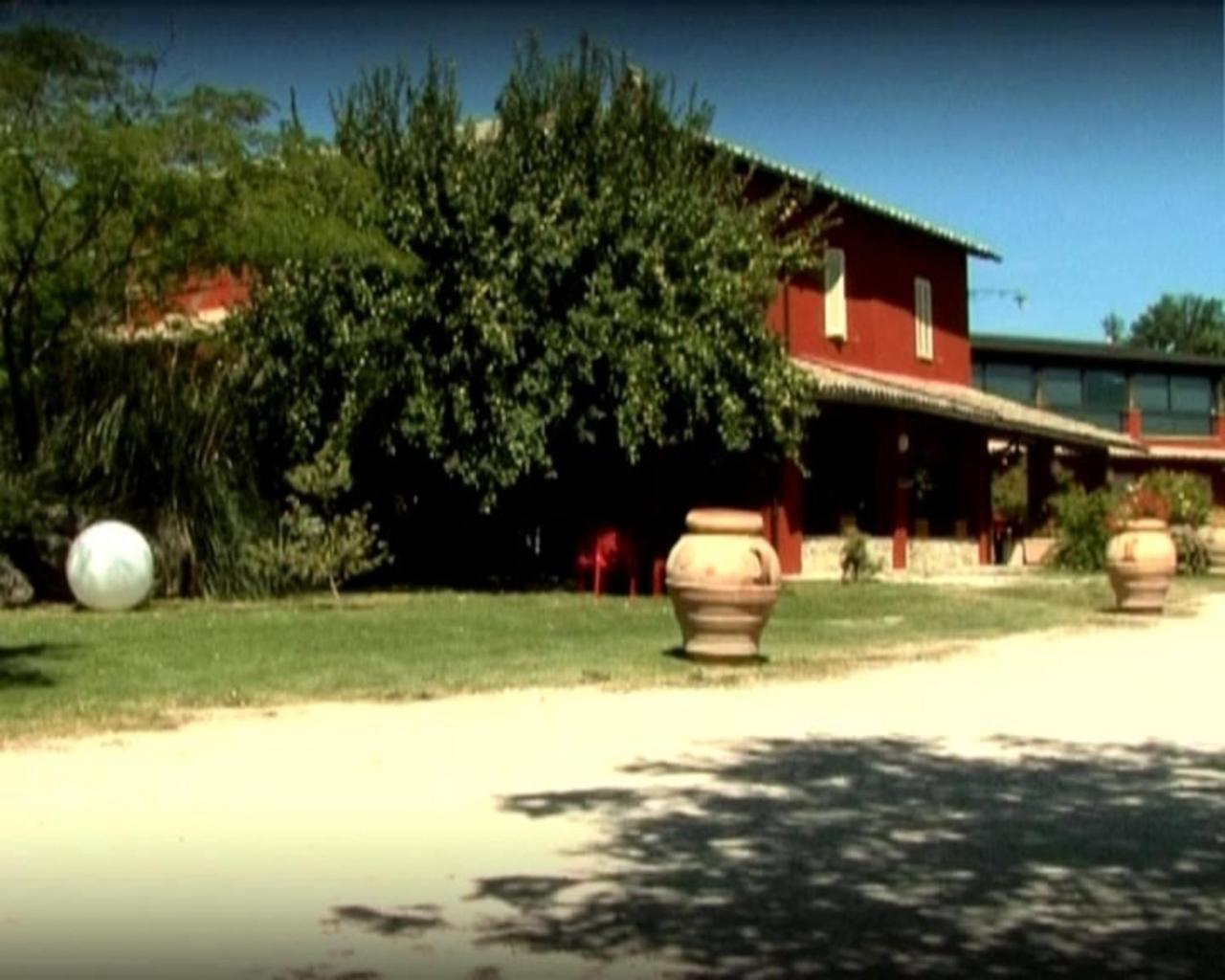Il Poggio Dei Pettirossi Guest House Bevagna Exterior photo