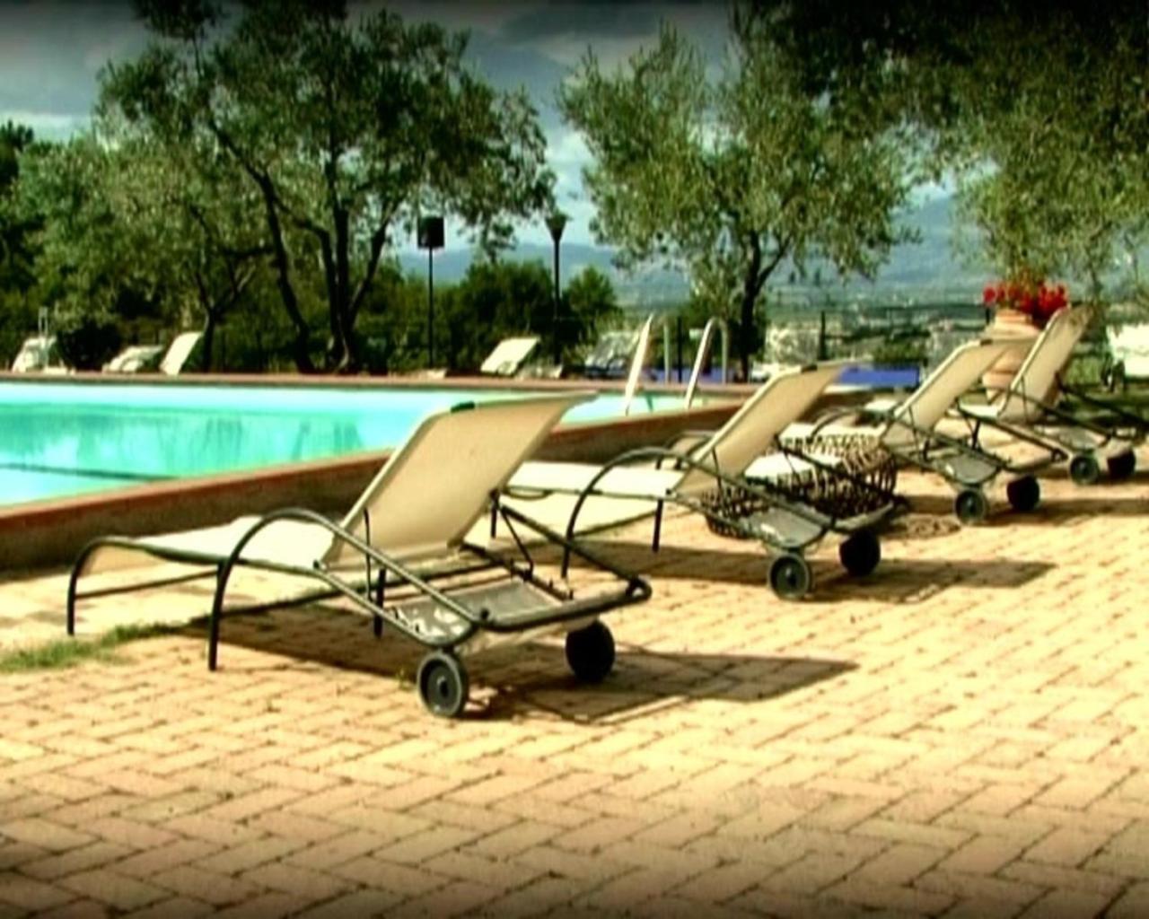Il Poggio Dei Pettirossi Guest House Bevagna Exterior photo